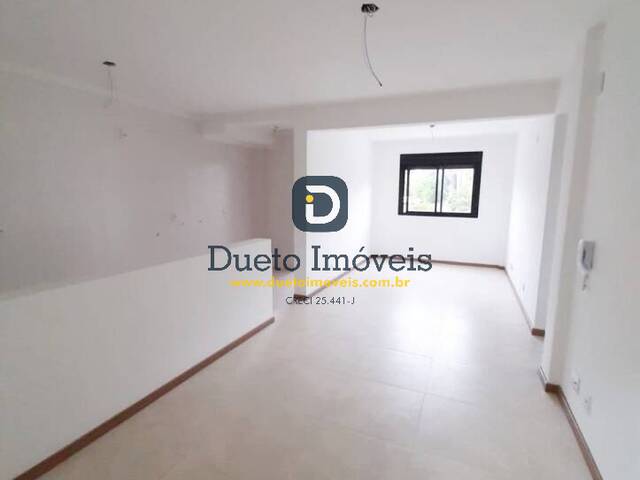 #100486 - Apartamento para Venda em Santa Maria - RS