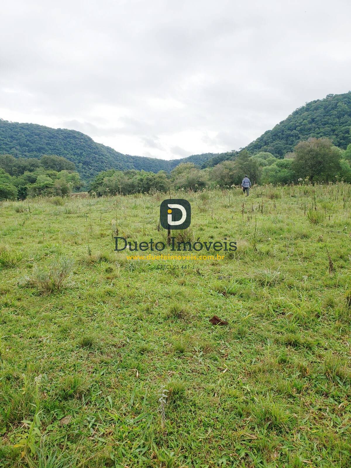 Área de 12 Hectares em São Martinho da Serra!