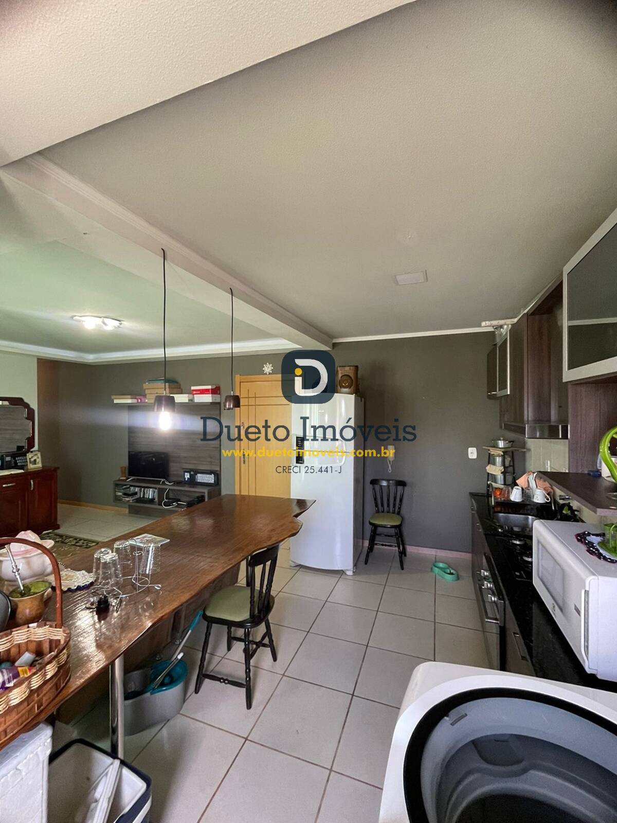 Apartamento em frente a 6ª Brigada e Mallet, 2 dormitórios e 2 garagens!