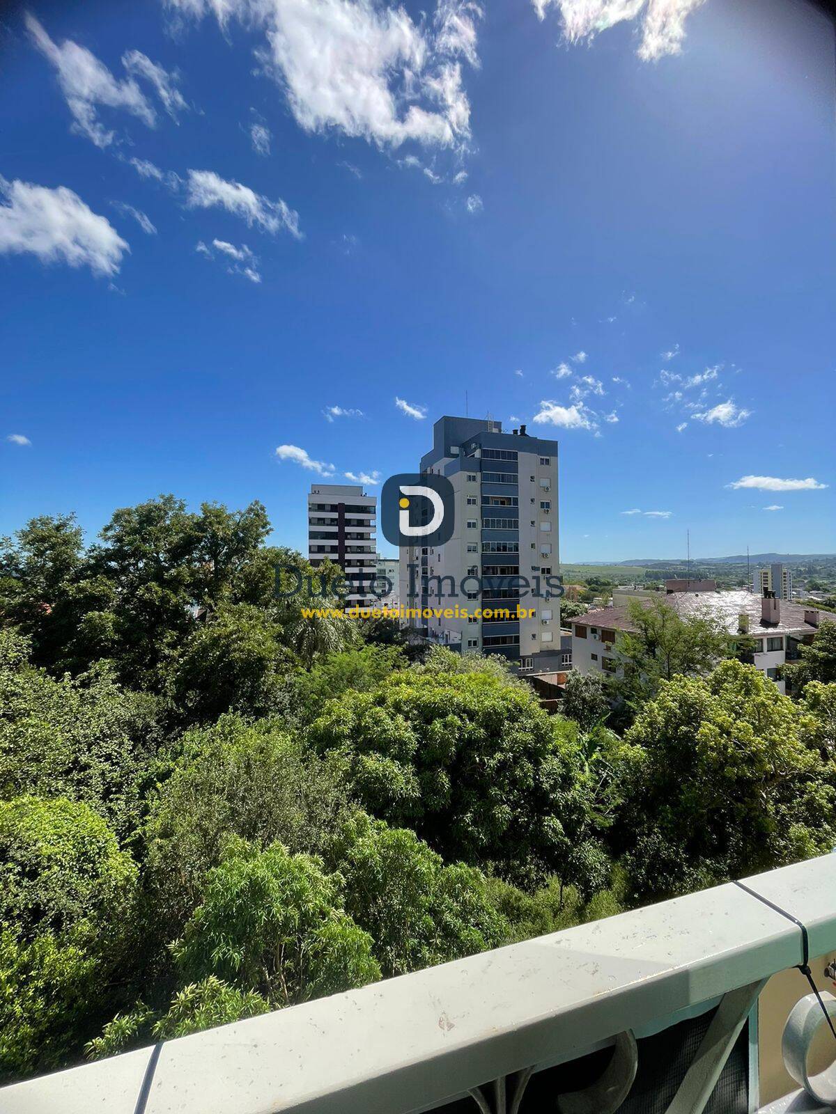 Apartamento em frente a 6ª Brigada e Mallet, 2 dormitórios e 2 garagens!