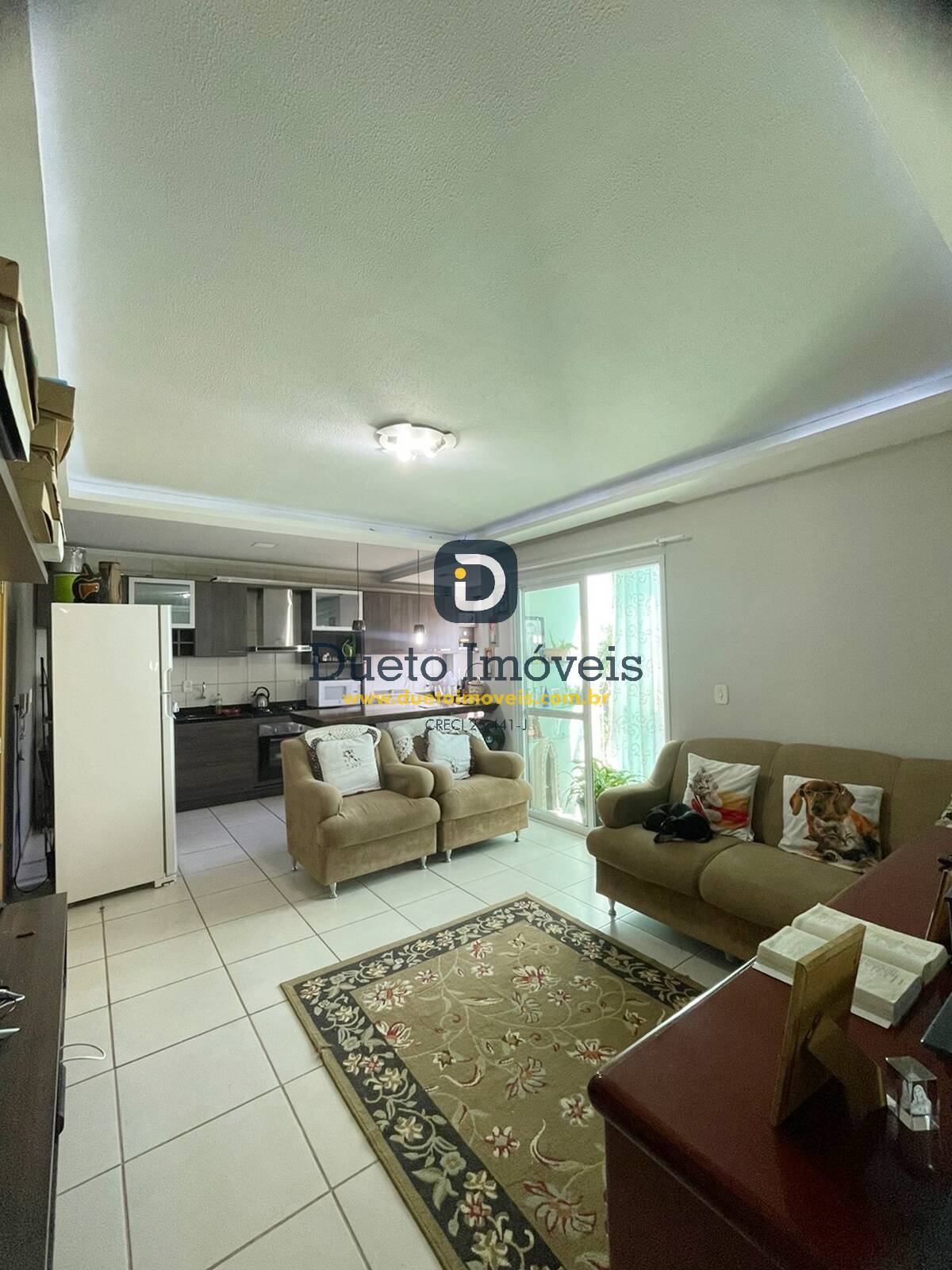 Apartamento em frente a 6ª Brigada e Mallet, 2 dormitórios e 2 garagens!