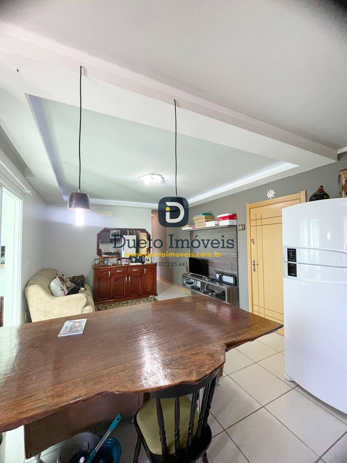 Apartamento em frente a 6ª Brigada e Mallet, 2 dormitórios e 2 garagens!