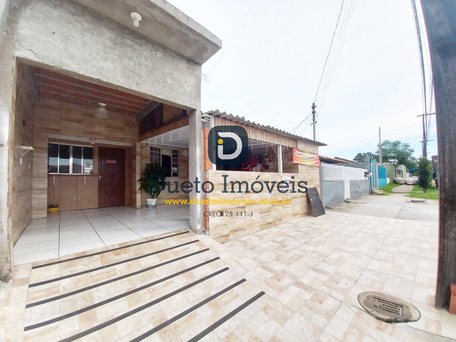 Ponto comercial com residência no Zilda Arns!