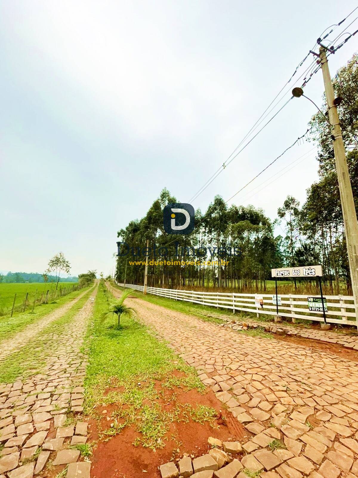 Terreno em condomínio fechado, de ESQUINA, próximo ao Pains/UFSM