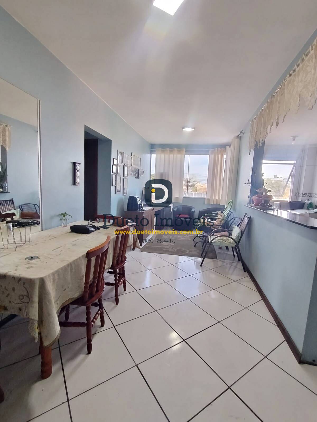 Apartamento MOBILIADO no Bairro PINHEIRO MACHADO