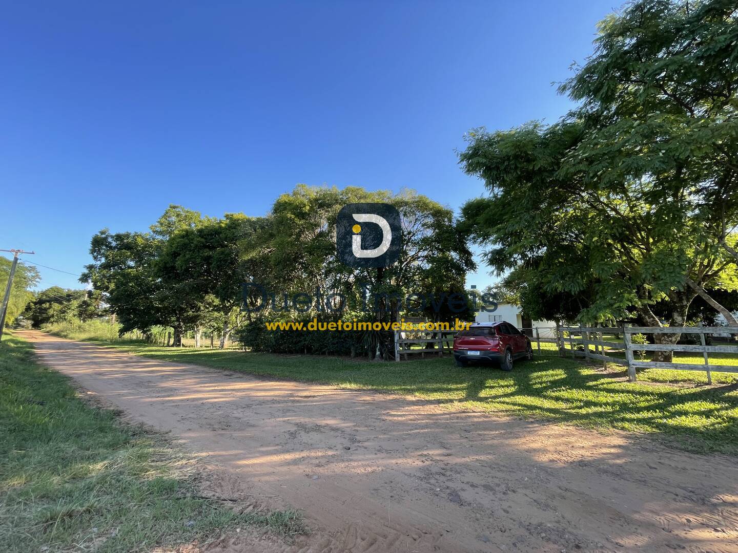 8 hectares em Santa Flora, com 2 sedes e documentação em dia!