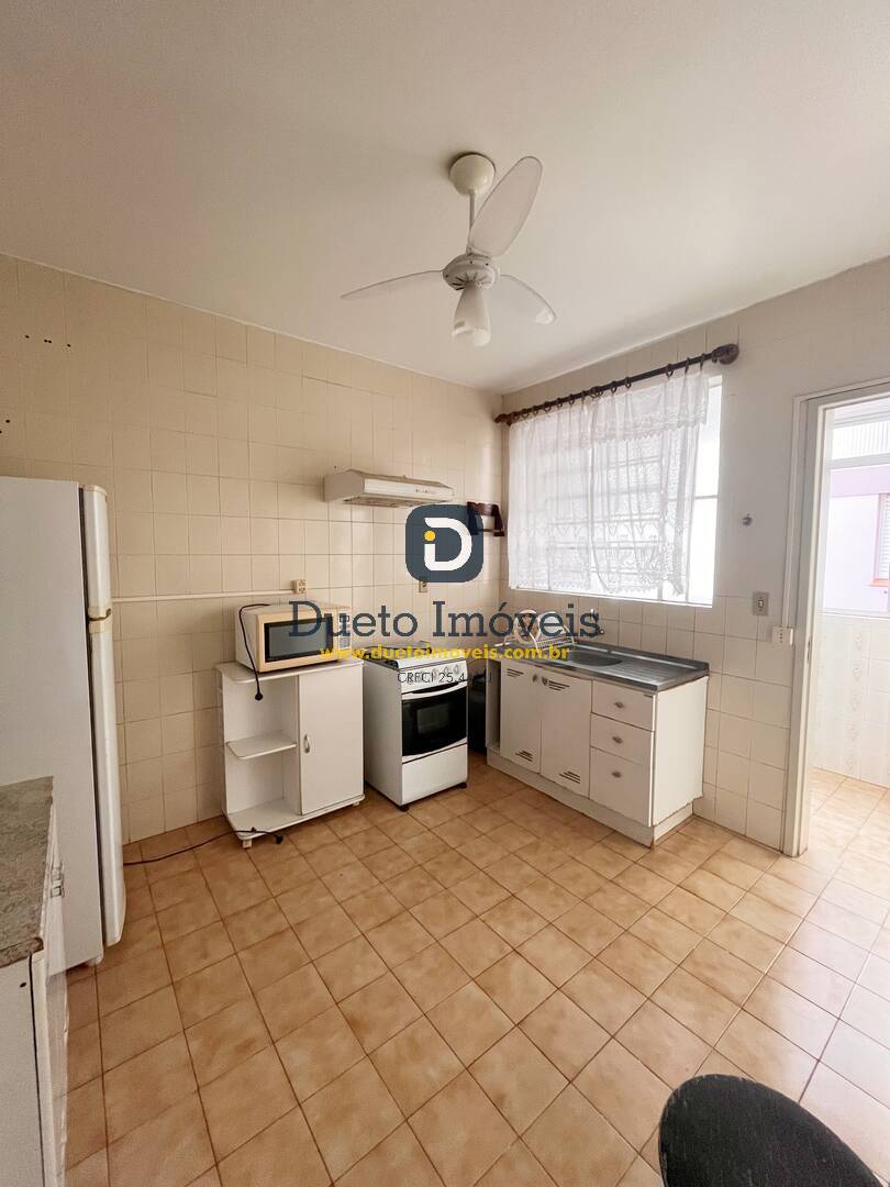 Apartamento  dois dormitórios no centro.