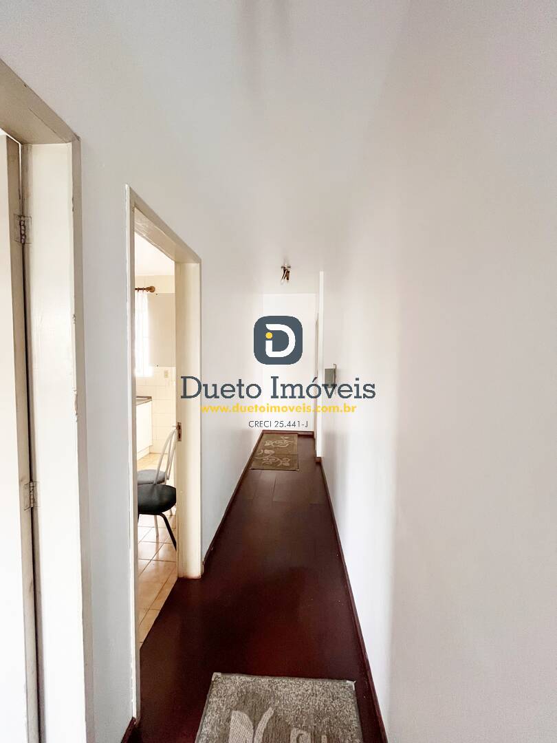 Apartamento  dois dormitórios no centro.