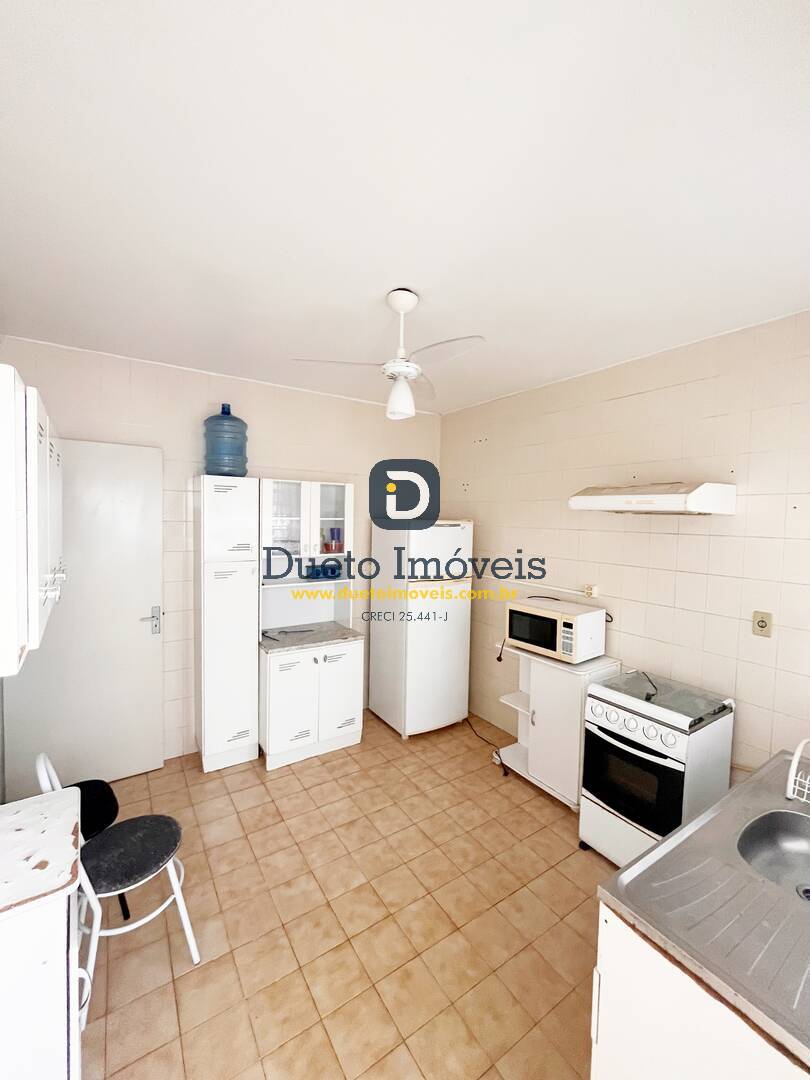 Apartamento  dois dormitórios no centro.