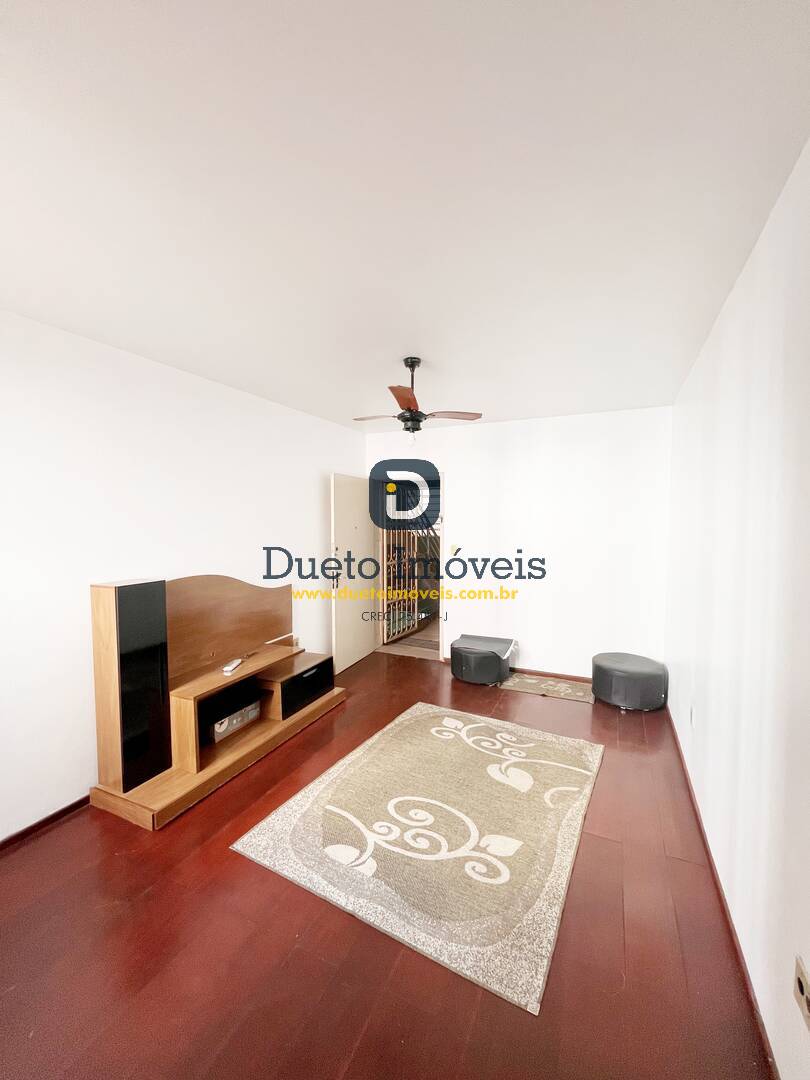 Apartamento  dois dormitórios no centro.